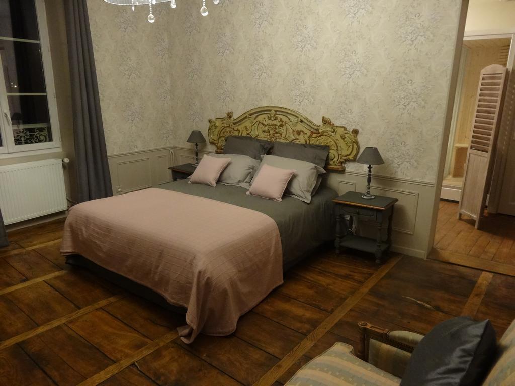La Bromontoise Chambres D'Hotes Понжибо Стая снимка
