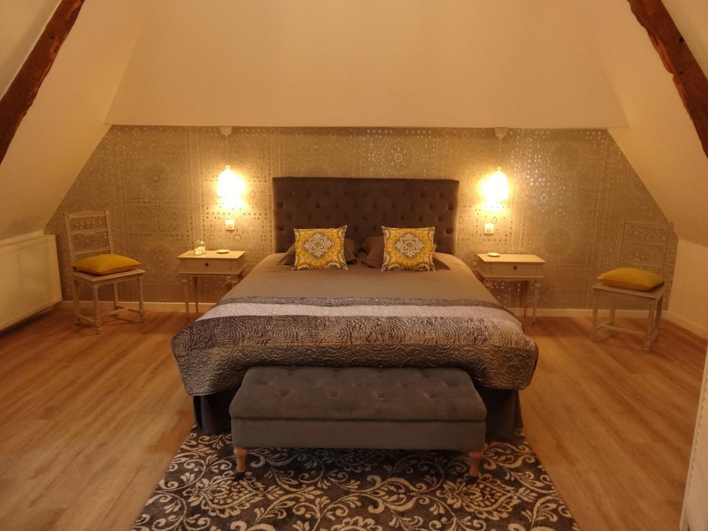 La Bromontoise Chambres D'Hotes Понжибо Екстериор снимка